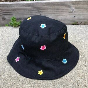 Women's Floral Bucket Hat Women's Black Flowers Embroidered One Size Cot…​